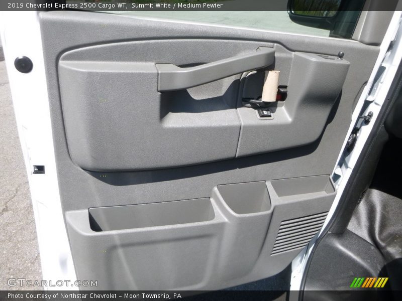 Summit White / Medium Pewter 2019 Chevrolet Express 2500 Cargo WT