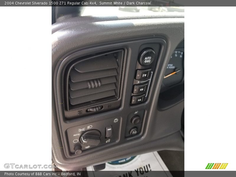 Summit White / Dark Charcoal 2004 Chevrolet Silverado 1500 Z71 Regular Cab 4x4