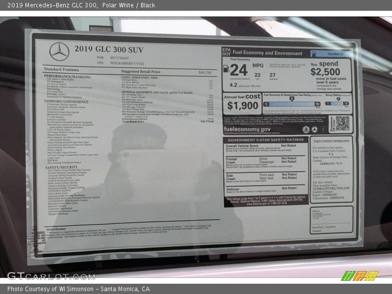 Polar White / Black 2019 Mercedes-Benz GLC 300