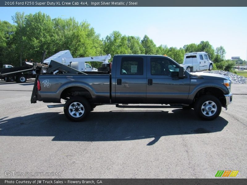 Ingot Silver Metallic / Steel 2016 Ford F250 Super Duty XL Crew Cab 4x4