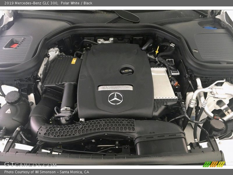 Polar White / Black 2019 Mercedes-Benz GLC 300
