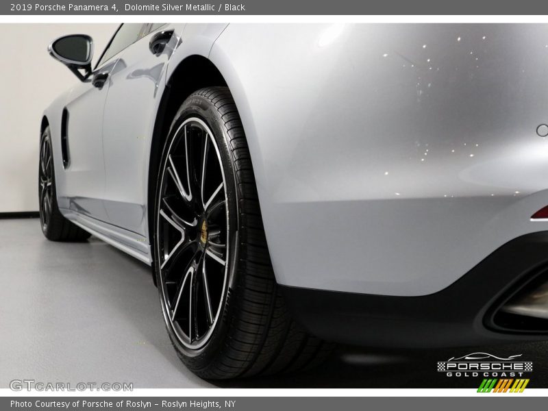 Dolomite Silver Metallic / Black 2019 Porsche Panamera 4