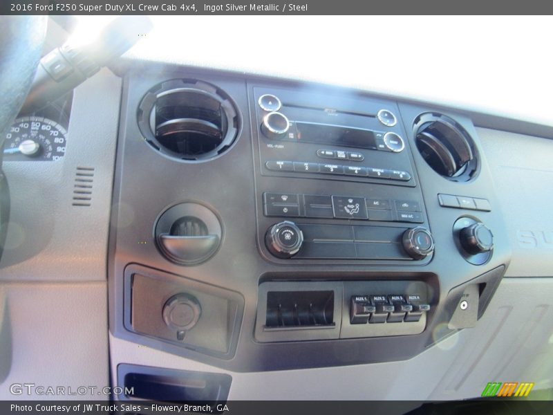 Ingot Silver Metallic / Steel 2016 Ford F250 Super Duty XL Crew Cab 4x4