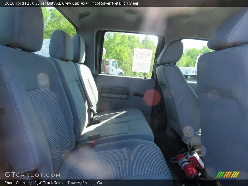 Ingot Silver Metallic / Steel 2016 Ford F250 Super Duty XL Crew Cab 4x4
