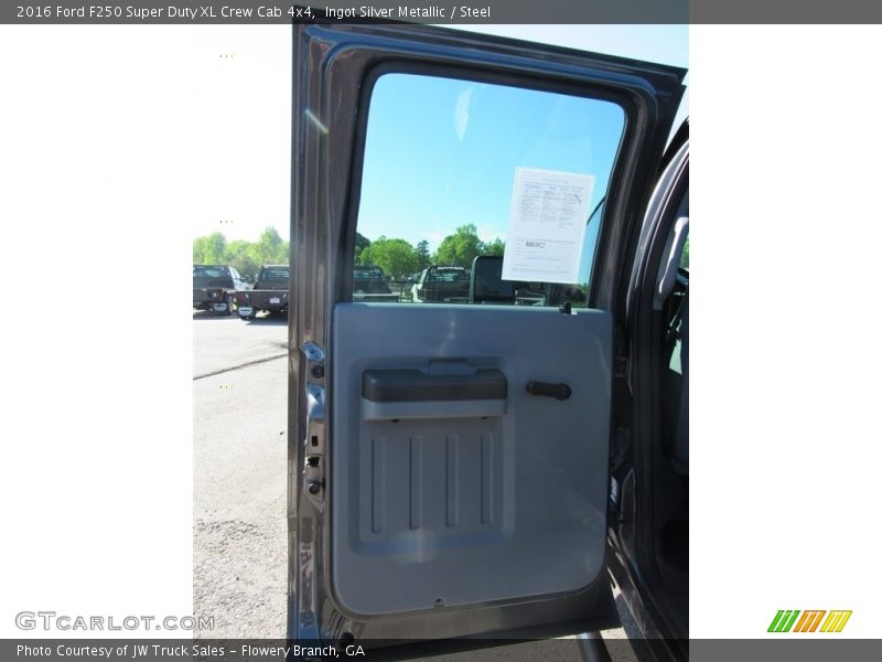 Ingot Silver Metallic / Steel 2016 Ford F250 Super Duty XL Crew Cab 4x4