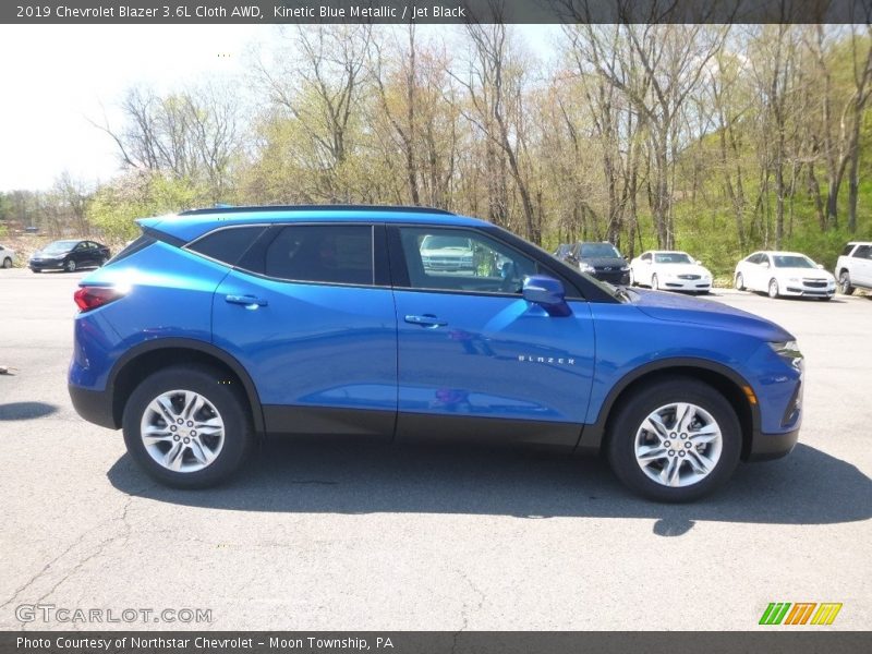 Kinetic Blue Metallic / Jet Black 2019 Chevrolet Blazer 3.6L Cloth AWD