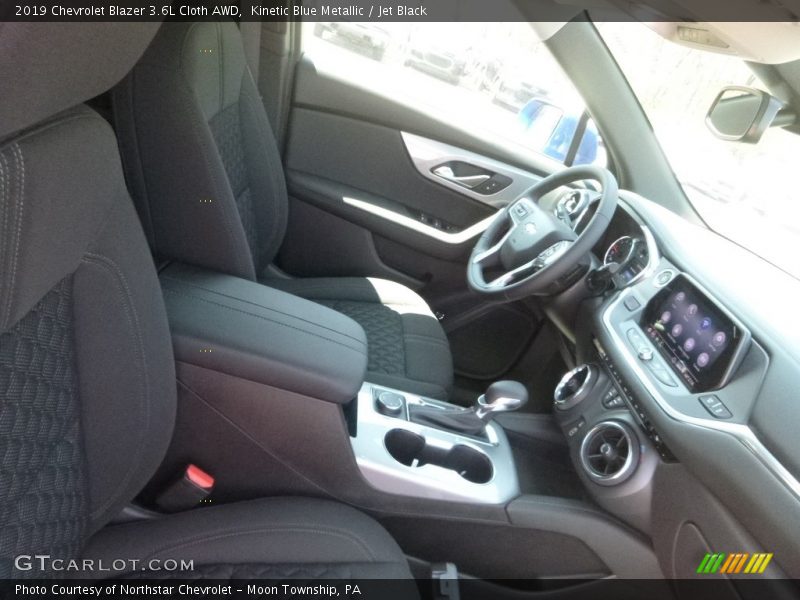 Kinetic Blue Metallic / Jet Black 2019 Chevrolet Blazer 3.6L Cloth AWD