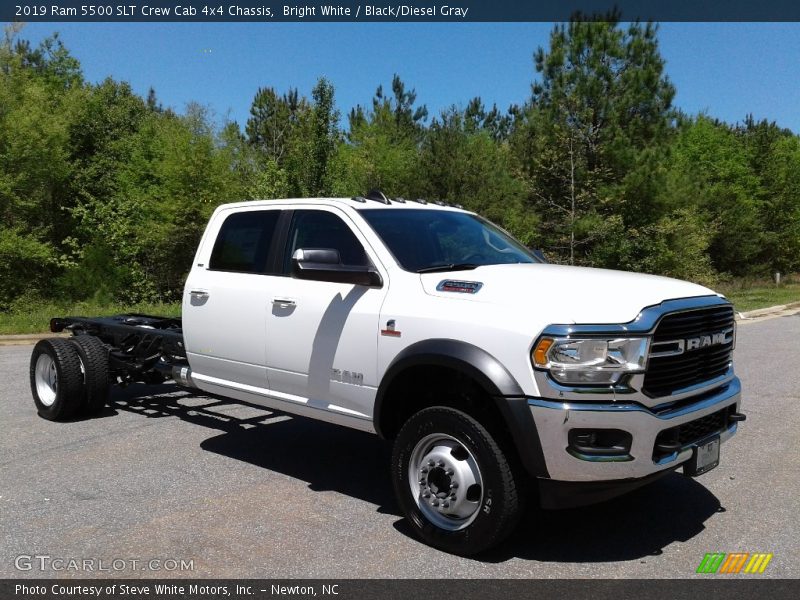 Bright White / Black/Diesel Gray 2019 Ram 5500 SLT Crew Cab 4x4 Chassis