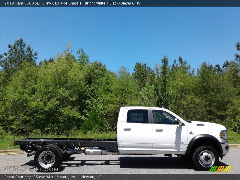 Bright White / Black/Diesel Gray 2019 Ram 5500 SLT Crew Cab 4x4 Chassis
