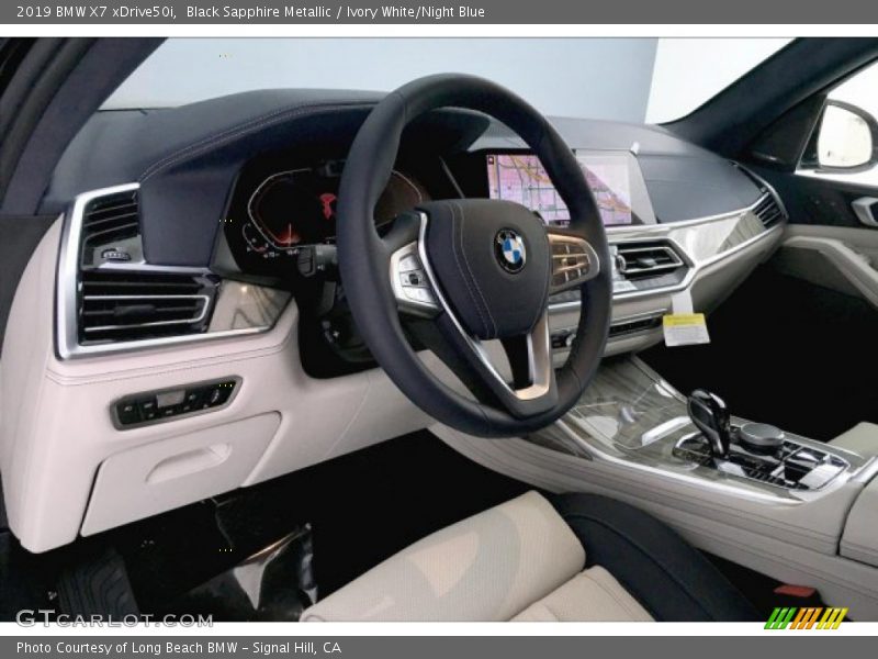 Dashboard of 2019 X7 xDrive50i