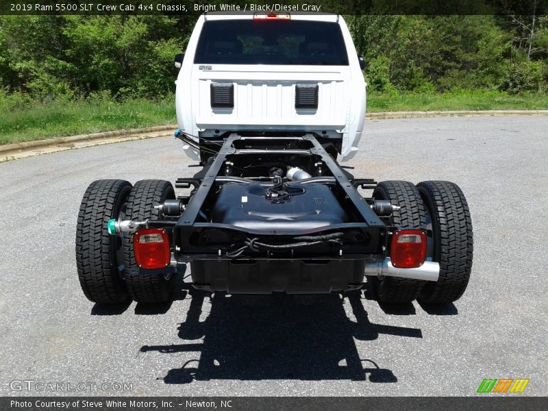 Bright White / Black/Diesel Gray 2019 Ram 5500 SLT Crew Cab 4x4 Chassis