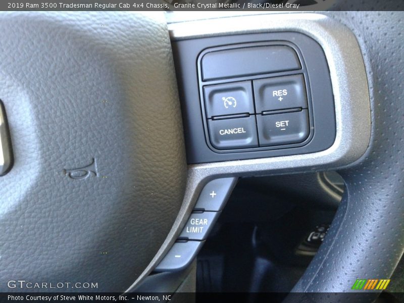  2019 3500 Tradesman Regular Cab 4x4 Chassis Steering Wheel