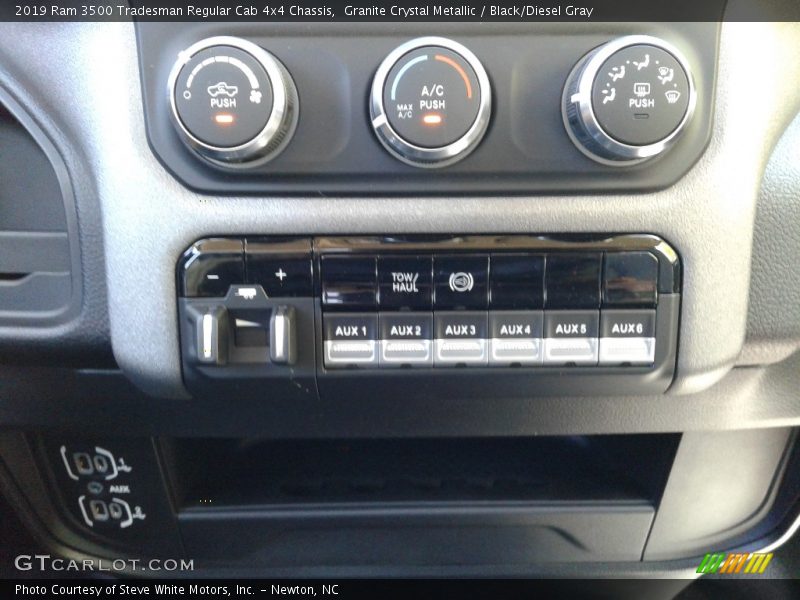 Controls of 2019 3500 Tradesman Regular Cab 4x4 Chassis
