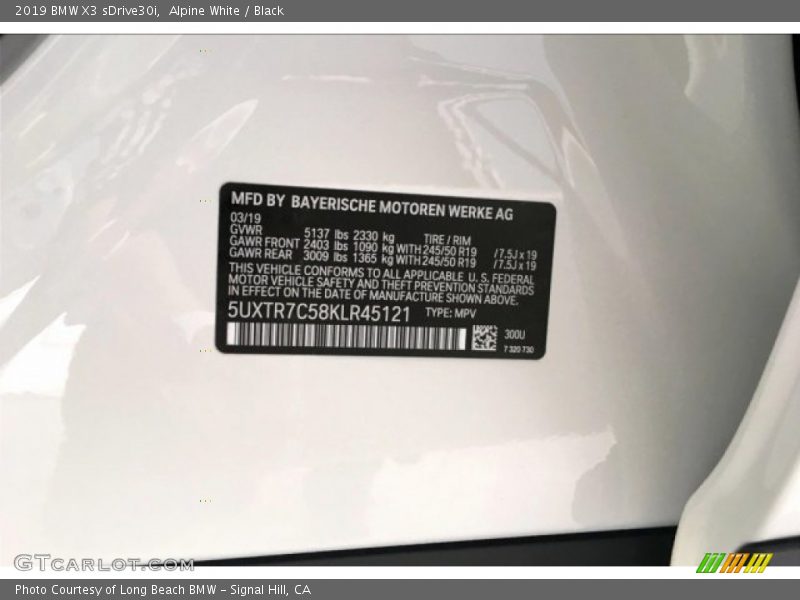 Alpine White / Black 2019 BMW X3 sDrive30i