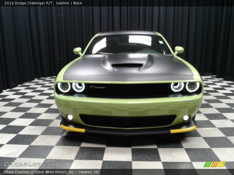 Sublime / Black 2019 Dodge Challenger R/T