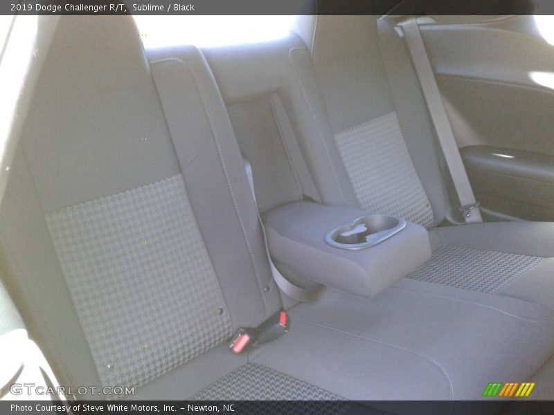 Sublime / Black 2019 Dodge Challenger R/T