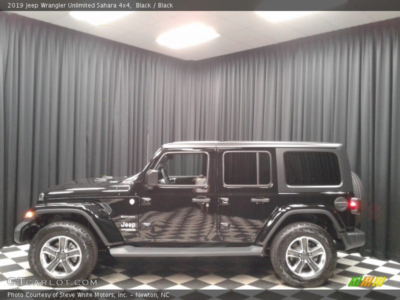 Black / Black 2019 Jeep Wrangler Unlimited Sahara 4x4