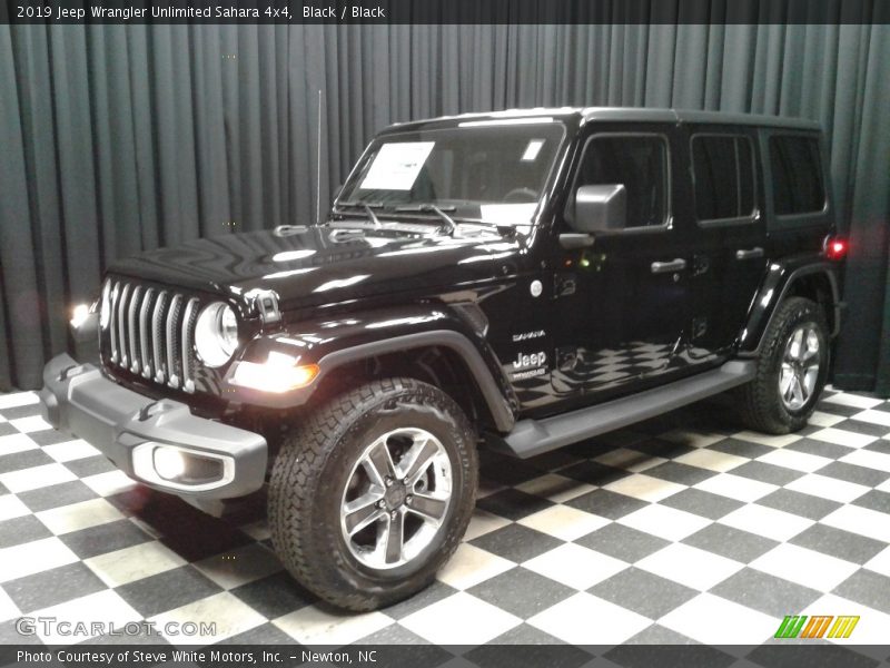Black / Black 2019 Jeep Wrangler Unlimited Sahara 4x4