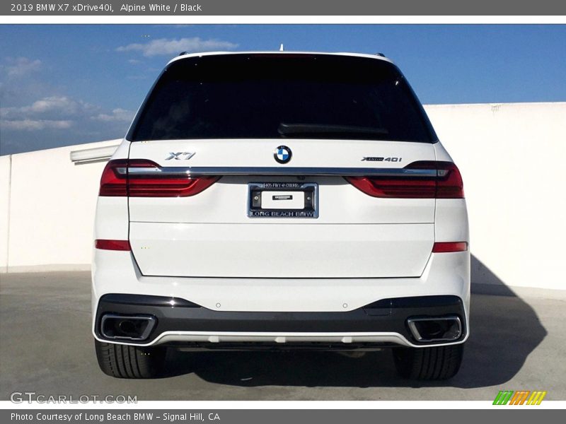 Alpine White / Black 2019 BMW X7 xDrive40i