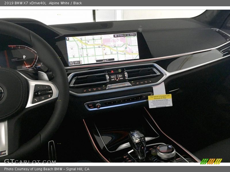 Alpine White / Black 2019 BMW X7 xDrive40i