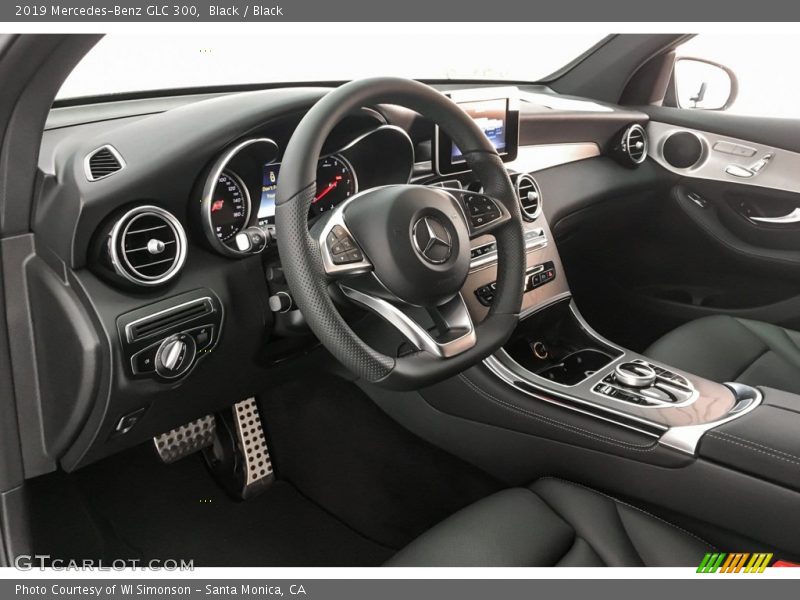 Black / Black 2019 Mercedes-Benz GLC 300