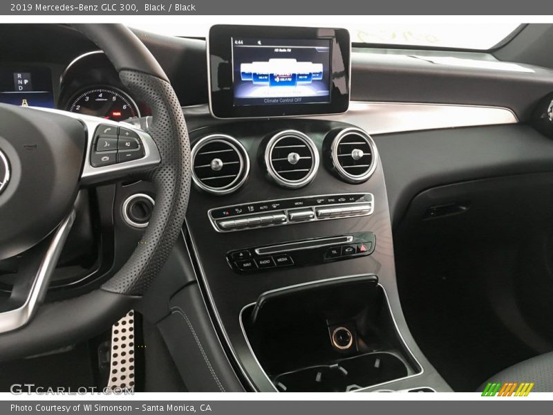 Black / Black 2019 Mercedes-Benz GLC 300