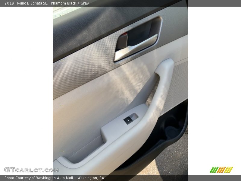 Phantom Black / Gray 2019 Hyundai Sonata SE