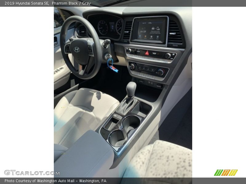 Phantom Black / Gray 2019 Hyundai Sonata SE