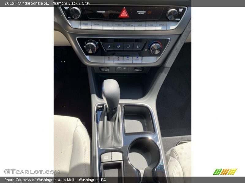 Phantom Black / Gray 2019 Hyundai Sonata SE