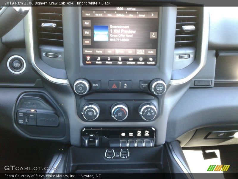 Bright White / Black 2019 Ram 2500 Bighorn Crew Cab 4x4