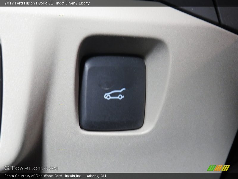 Ingot Silver / Ebony 2017 Ford Fusion Hybrid SE