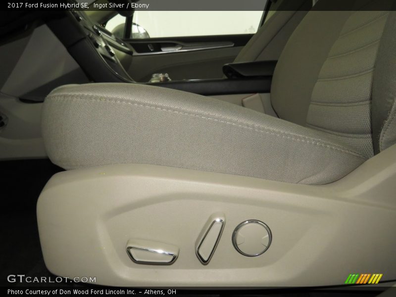 Ingot Silver / Ebony 2017 Ford Fusion Hybrid SE