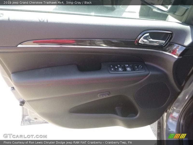 Sting-Gray / Black 2019 Jeep Grand Cherokee Trailhawk 4x4
