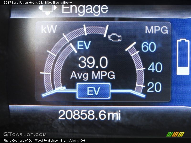 Ingot Silver / Ebony 2017 Ford Fusion Hybrid SE