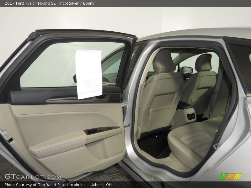 Ingot Silver / Ebony 2017 Ford Fusion Hybrid SE