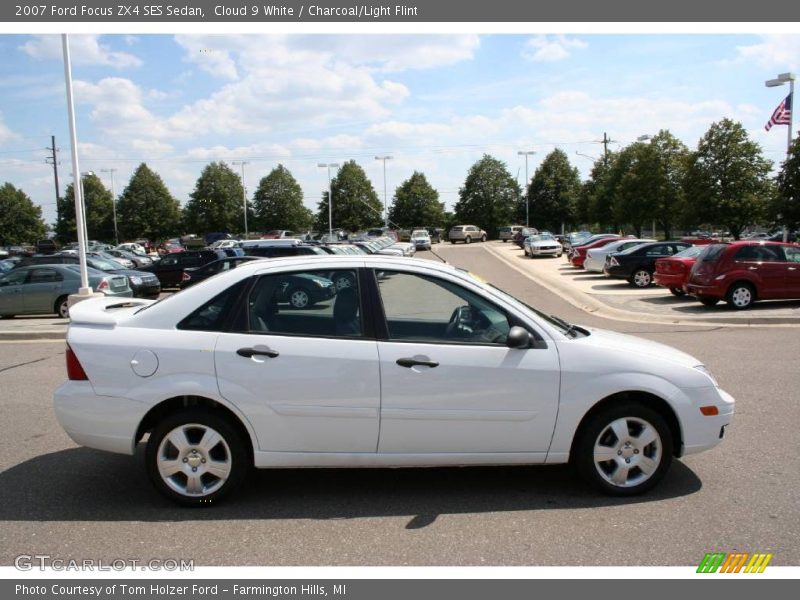 Cloud 9 White / Charcoal/Light Flint 2007 Ford Focus ZX4 SES Sedan