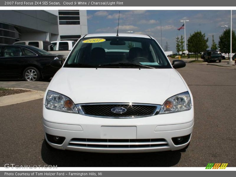 Cloud 9 White / Charcoal/Light Flint 2007 Ford Focus ZX4 SES Sedan