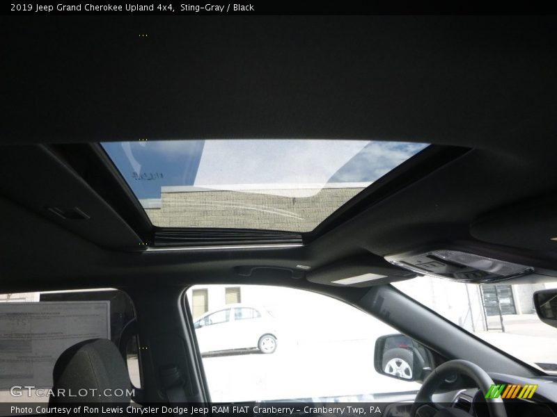 Sting-Gray / Black 2019 Jeep Grand Cherokee Upland 4x4