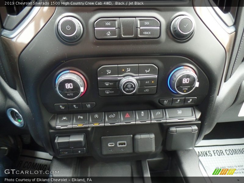 Controls of 2019 Silverado 1500 High Country Crew Cab 4WD