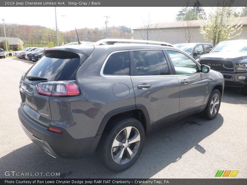 Sting-Gray / Black 2019 Jeep Cherokee Limited 4x4