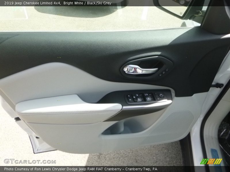 Bright White / Black/Ski Grey 2019 Jeep Cherokee Limited 4x4