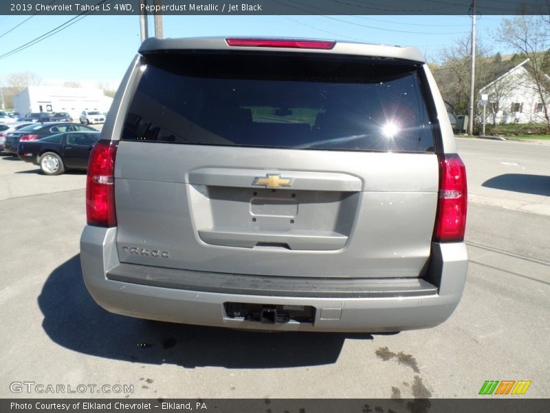 Pepperdust Metallic / Jet Black 2019 Chevrolet Tahoe LS 4WD