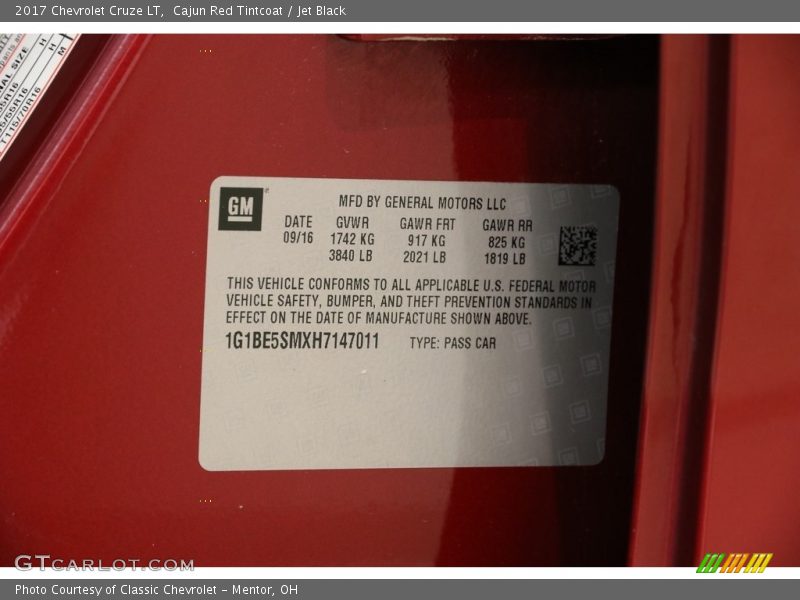 Cajun Red Tintcoat / Jet Black 2017 Chevrolet Cruze LT