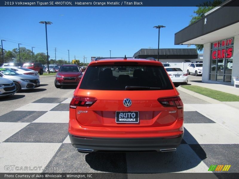 Habanero Orange Metallic / Titan Black 2019 Volkswagen Tiguan SE 4MOTION