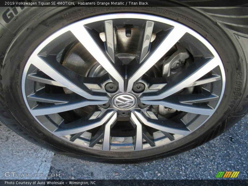 Habanero Orange Metallic / Titan Black 2019 Volkswagen Tiguan SE 4MOTION