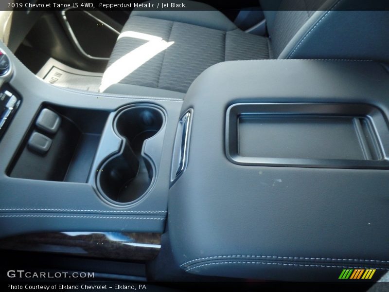 Pepperdust Metallic / Jet Black 2019 Chevrolet Tahoe LS 4WD
