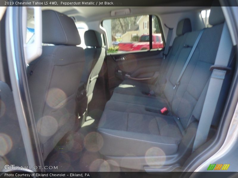 Pepperdust Metallic / Jet Black 2019 Chevrolet Tahoe LS 4WD
