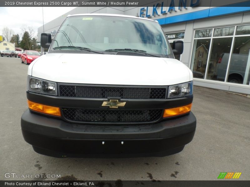 Summit White / Medium Pewter 2019 Chevrolet Express 2500 Cargo WT