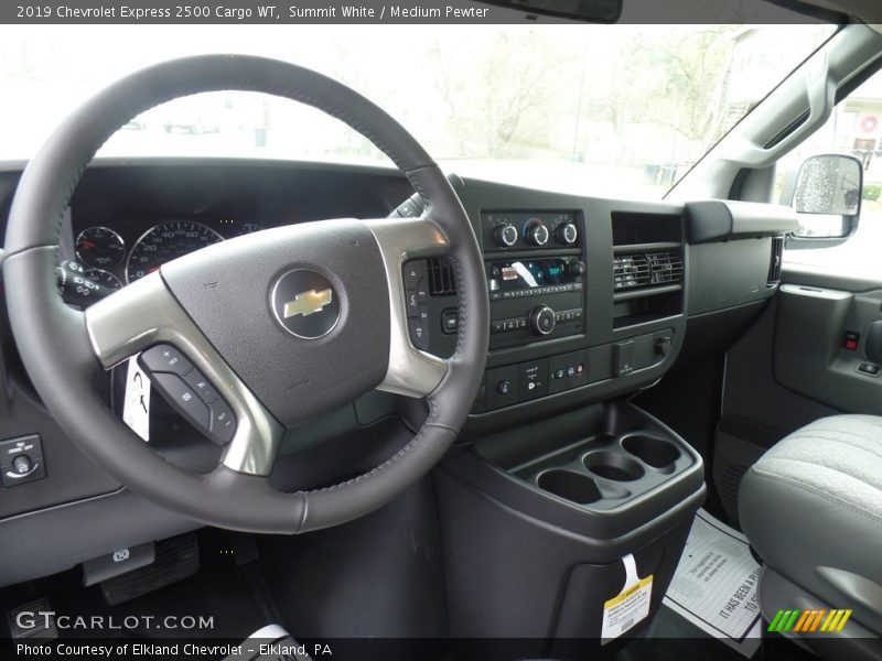 Summit White / Medium Pewter 2019 Chevrolet Express 2500 Cargo WT