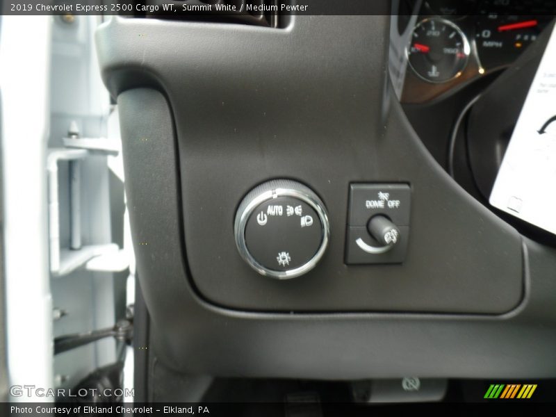 Summit White / Medium Pewter 2019 Chevrolet Express 2500 Cargo WT